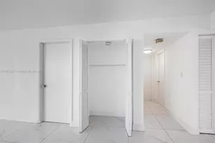 1717 N Bayshore Dr, Miami, FL 33132 - Photo 47