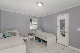 1521 NE 131st St, North Miami, FL 33161 - Photo 11