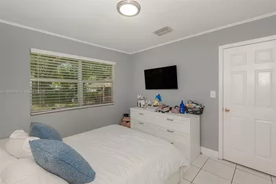 1521 NE 131st St, North Miami, FL 33161 - Photo 15