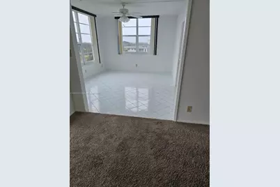 575 Oaks Ln #701, Pompano Beach, FL 33069 - Photo 1