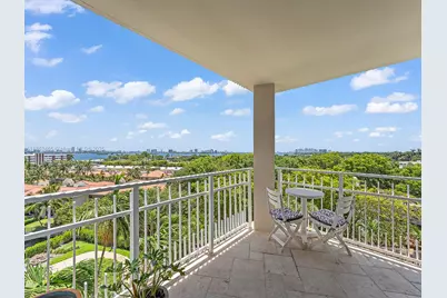 1000 Quayside Ter #706, Miami, FL 33138 - Photo 1