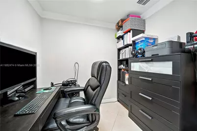 5005 E 6th Ave, Hialeah, FL 33013 - Photo 9