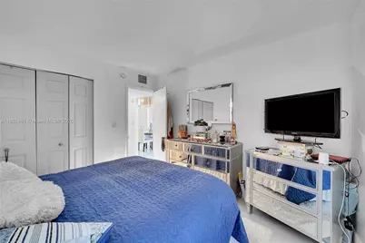 405 S Pine Island Rd #403D, Plantation, FL 33324 - Photo 11