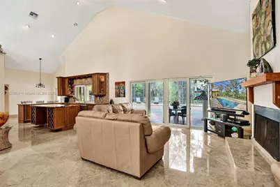 4955 NW 81st Ave, Coral Springs, FL 33067 - Photo 17