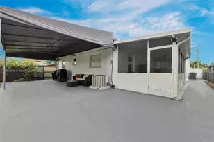 6470 SW 27th St, Miami, FL 33155 - Photo 31