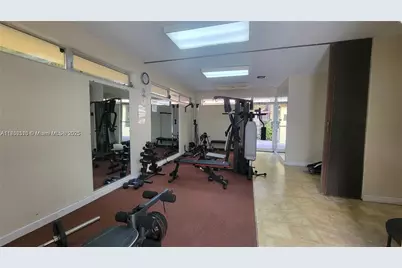 17890 W Dixie Hwy 307 Hwy #307, Miami, FL 33160 - Photo 5