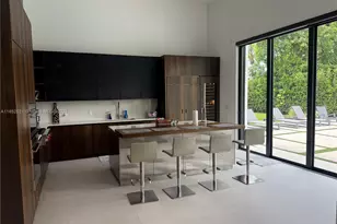 9600 SW 66th St, Miami, FL 33173 - Photo 9