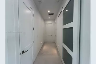 9600 SW 66th St, Miami, FL 33173 - Photo 15