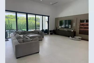 9600 SW 66th St, Miami, FL 33173 - Photo 7