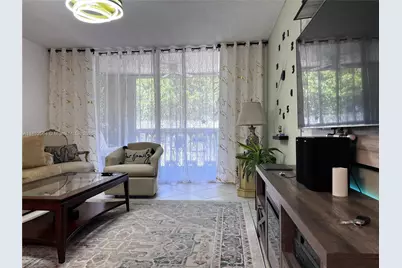 320 NE 12th Ave #304, Hallandale Beach, FL 33009 - Photo 1