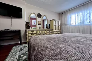 320 NE 12th Ave, Hallandale Beach, FL 33009 - Photo 11