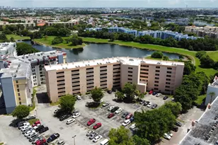 9688 Fontainebleau Blvd, Miami, FL 33172 - Photo 19