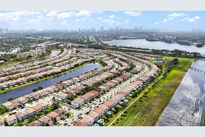 671 NE 191st Ter, Miami, FL 33179 - Photo 5