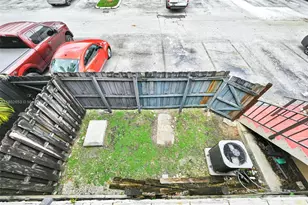 15655 SW 82nd Cir Ln, Miami, FL 33193 - Photo 49