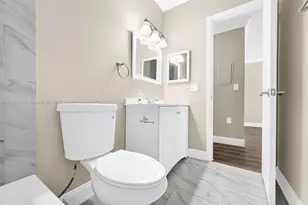 15655 SW 82nd Cir Ln, Miami, FL 33193 - Photo 19