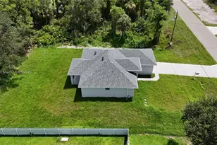 739 Sunrise Blvd, Lehigh Acres, FL 33974 - Photo 9