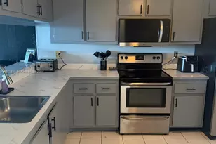 8040 Hampton Blvd, North Lauderdale, FL 33068 - Photo 5