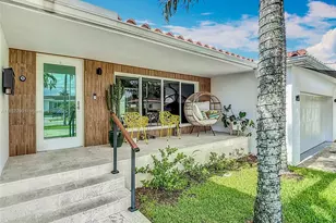 1080 NE 104th St, Miami Shores, FL 33138 - Photo 3
