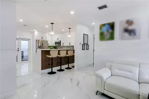 9311 SW 37th St, Miami, FL 33165 - Photo 15