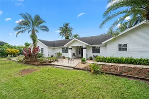 27800 SW 182nd Ave, Homestead, FL 33031 - Photo 5