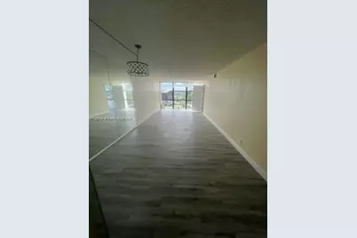 1000 Parkview Dr #523, Hallandale Beach, FL 33009 - Photo 19