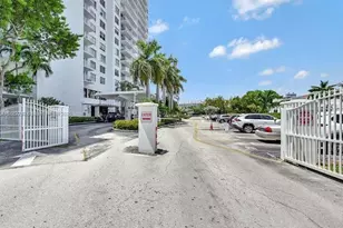 2851 NE 183rd St, Aventura, FL 33160 - Photo 29