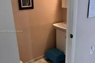 10170 SW 77th Ct, Miami, FL 33156 - Photo 9