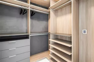 300 Biscayne Blvd Way, Miami, FL 33131 - Photo 23