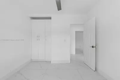 4205 E 10th Ave, Hialeah, FL 33013 - Photo 17