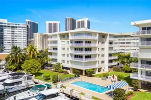 120 Golden Isles Dr, Hallandale Beach, FL 33009 - Photo 31