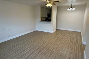 1006 Twin Lakes Dr, Coral Springs, FL 33071 - Photo 5