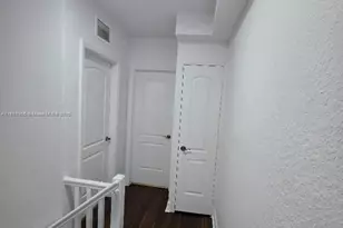 1701 N Treasure Dr, North Bay Village, FL 33141 - Photo 23