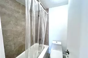 3660 NE 166th St, North Miami Beach, FL 33160 - Photo 15