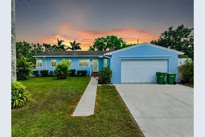 94 NE 17th St, Homestead, FL 33030 - Photo 1