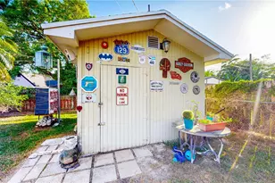 94 NE 17th St, Homestead, FL 33030 - Photo 23