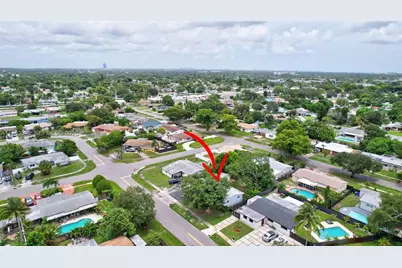 311 SW 68th Ter, Pembroke Pines, FL 33023 - Photo 35