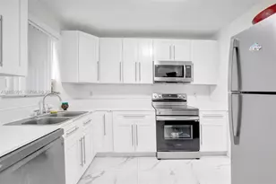 311 SW 68th Terrace, Pembroke Pines, FL 33023 - Photo 1