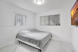 311 SW 68th Terrace, Pembroke Pines, FL 33023 - Photo 13