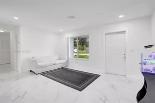 311 SW 68th Terrace, Pembroke Pines, FL 33023 - Photo 9