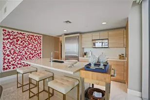 16385 Biscayne Blvd, North Miami Beach, FL 33160 - Photo 9