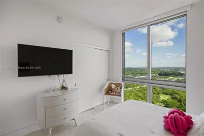 16385 Biscayne Blvd #3015, North Miami Beach, FL 33160 - Photo 31