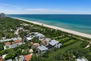 7815 Atlantic Way, Miami Beach, FL 33141 - Photo 15