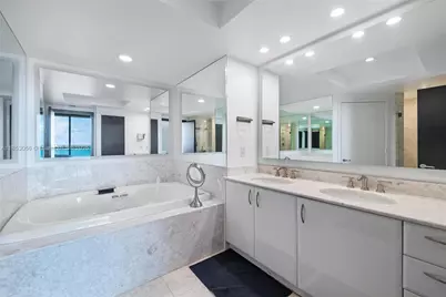 1331 Brickell Bay Dr #1703, Miami, FL 33131 - Photo 21