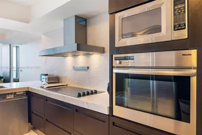 1331 Brickell Bay Dr #1703, Miami, FL 33131 - Photo 11