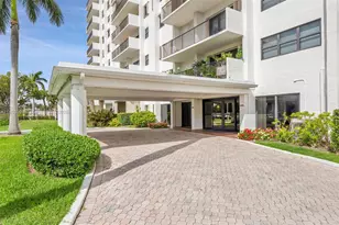 1201 S Ocean Dr, Hollywood, FL 33019 - Photo 37