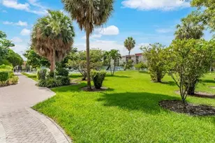 2101 Atlantic Shores Blvd, Hallandale Beach, FL 33009 - Photo 17