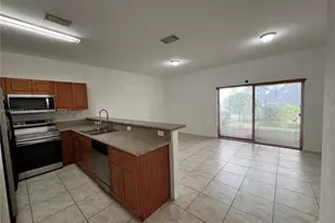 14046 SW 49th St, Miramar, FL 33027 - Photo 7