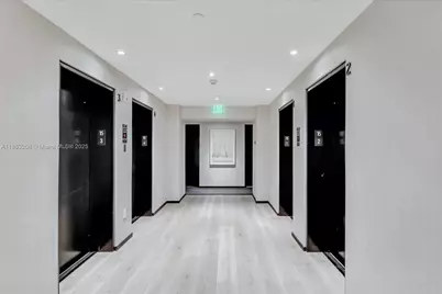 398 NE 5th Street #1515, Miami, FL 33132 - Photo 17