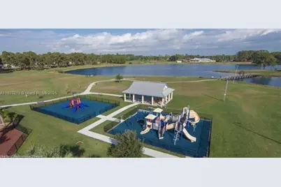 2124 Abington, Sebring, FL 33875 - Photo 9