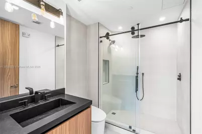 1300 Brickell Bay Dr #CU6, Miami, FL 33131 - Photo 29